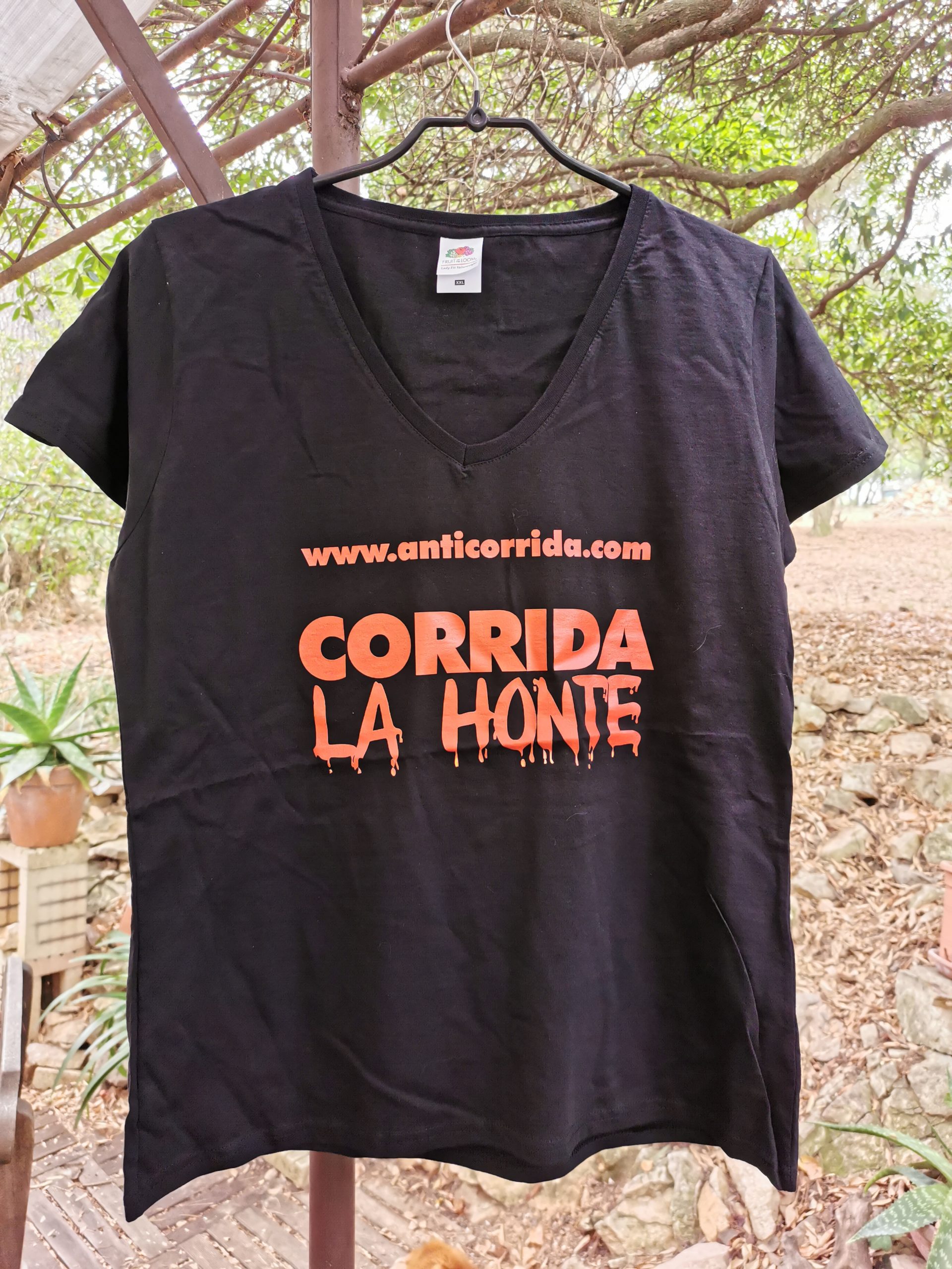 T-shirt contre la corrida - A Base de Plantes